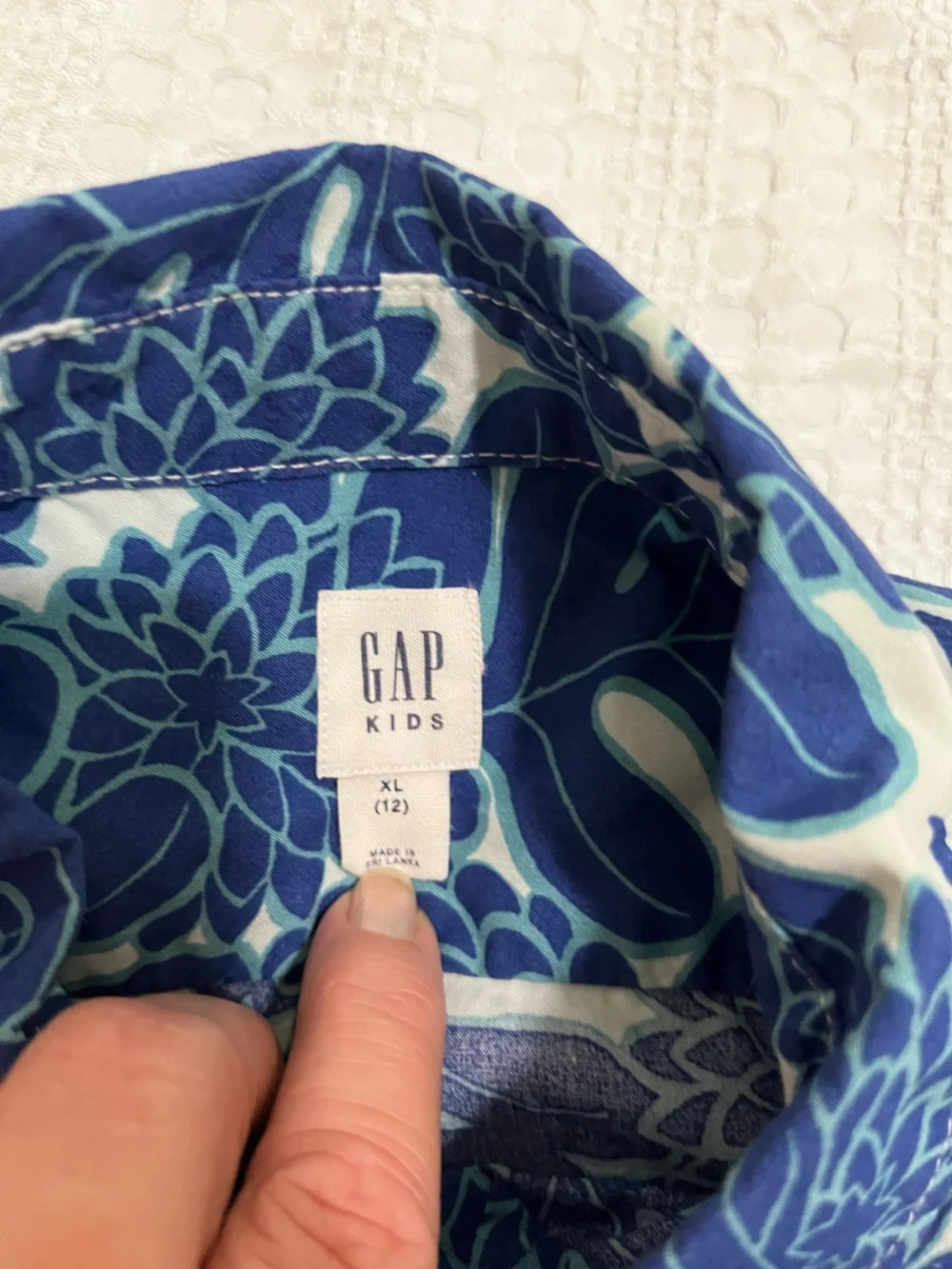GAP boys crisp